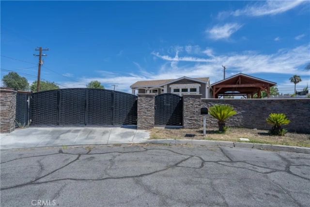 2203 Portola, San Bernardino, CA 92407