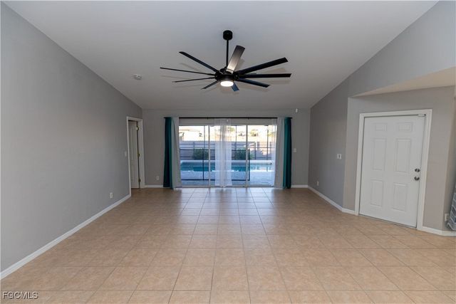 3073 NW 4th AVE, Cape Coral, FL 33993