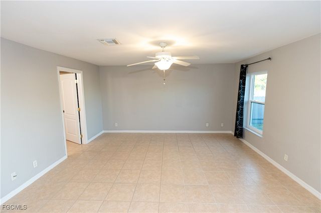 3073 NW 4th AVE, Cape Coral, FL 33993