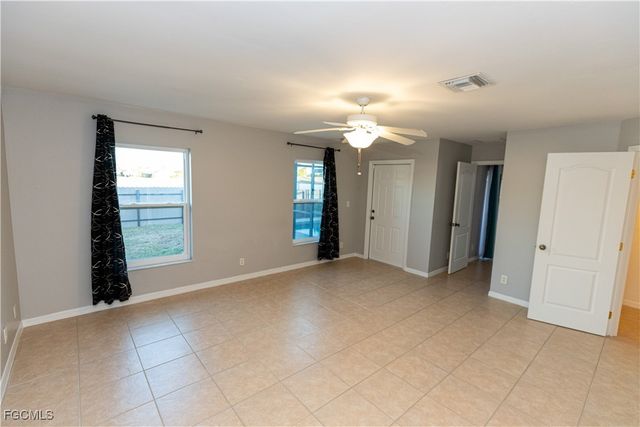 3073 NW 4th AVE, Cape Coral, FL 33993