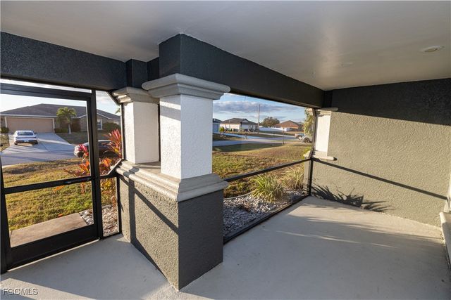 3073 NW 4th AVE, Cape Coral, FL 33993