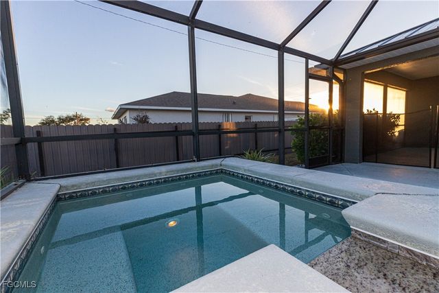 3073 NW 4th AVE, Cape Coral, FL 33993