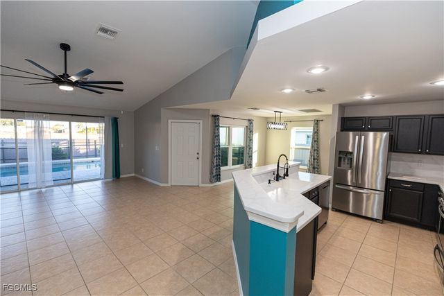 3073 NW 4th AVE, Cape Coral, FL 33993