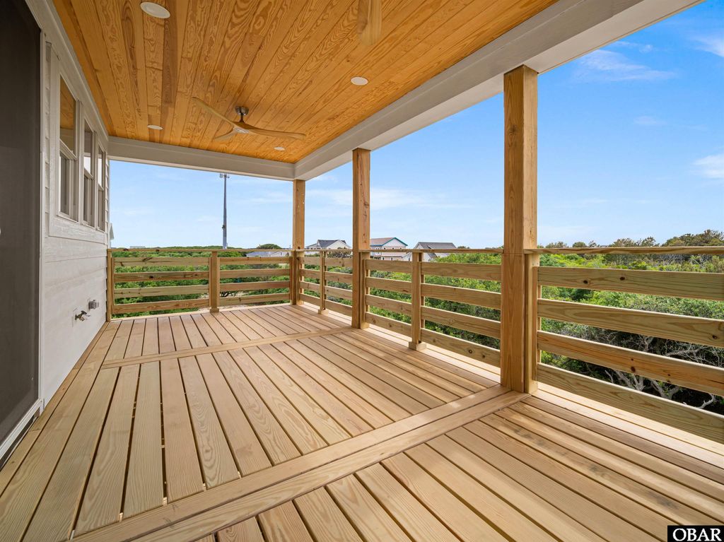 Image 6 of property listing at 2180 Sandpiper Road Lot 8, Corolla, NC 27927