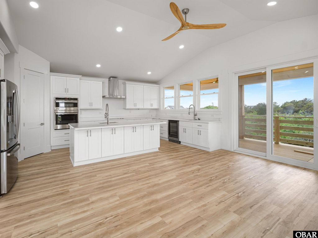 Image 8 of property listing at 2180 Sandpiper Road Lot 8, Corolla, NC 27927