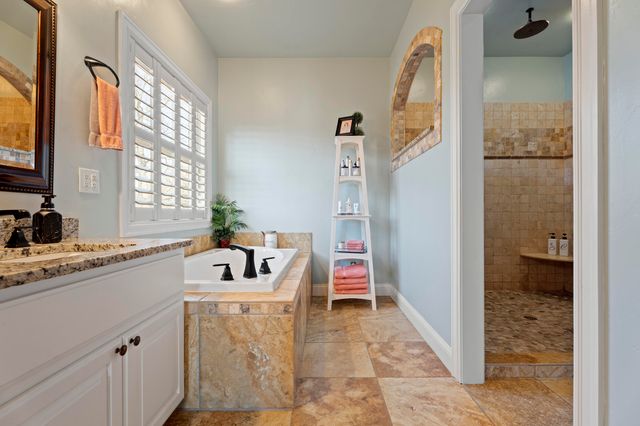 62791 E 316 Road, Grove, OK 74344