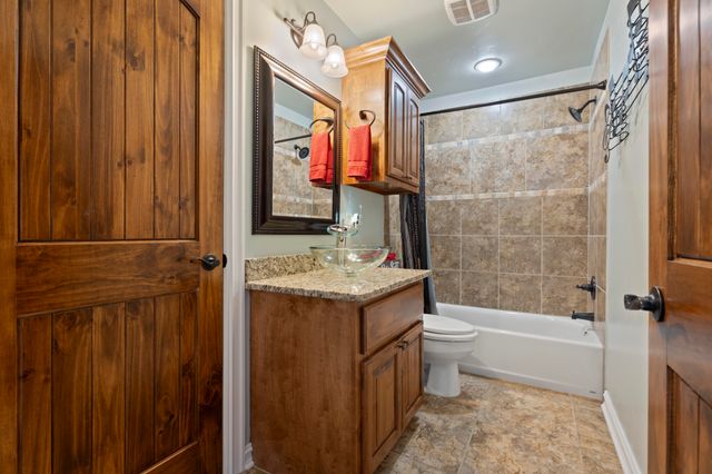 62791 E 316 Road, Grove, OK 74344