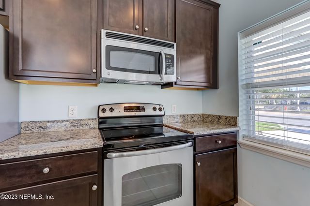2110 3RD Street, Neptune Beach, FL 32266