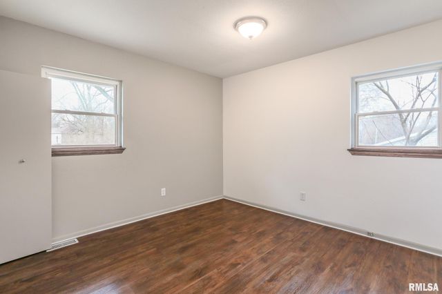 17308 N IVY Lane, Chillicothe, IL 61523