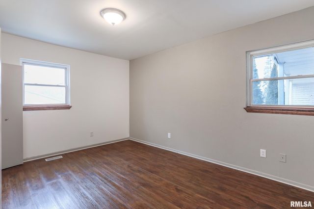 17308 N IVY Lane, Chillicothe, IL 61523