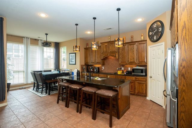 6947 Navigation Drive, Grand Prairie, TX 75054