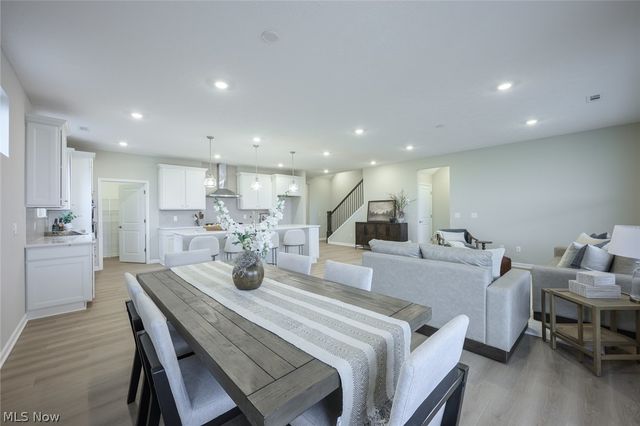 23724 Wally's Way, Columbia Station, OH 44028