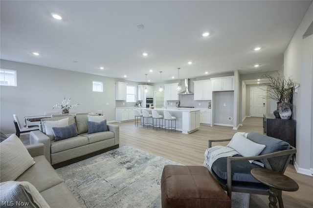 23724 Wally's Way, Columbia Station, OH 44028