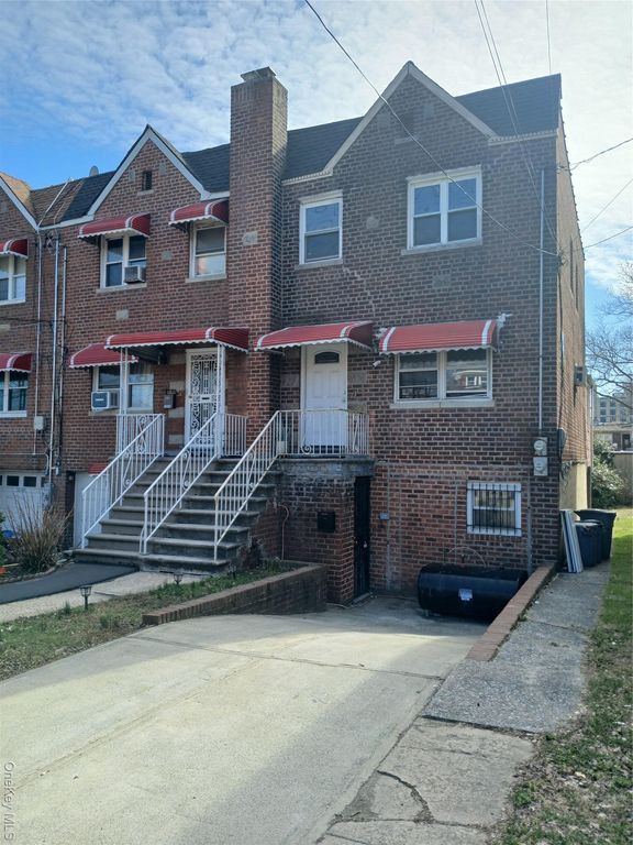 1042 E 233rd Street, Bronx, NY 10466