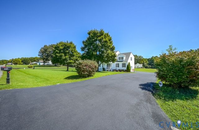 6401 Cookes Farm Dr, Henrico, VA 23231