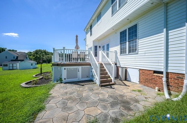 6401 Cookes Farm Dr, Henrico, VA 23231