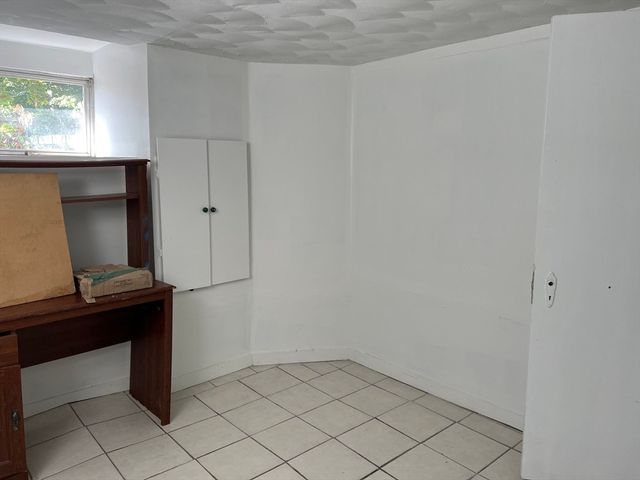 96 Bristol Road 1, Medford, MA 02155