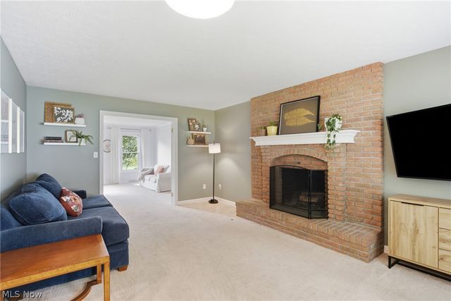 5791 Nicholson Drive, Hudson, OH 44236