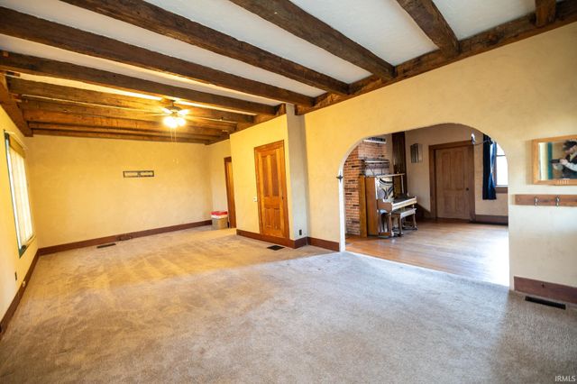 5984 E 325 S, Peru, IN 46970