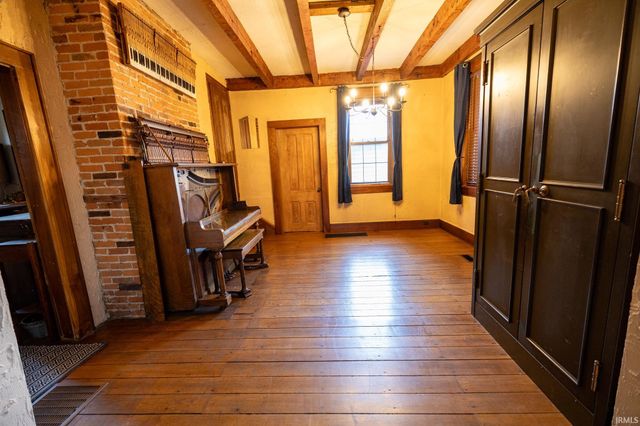 5984 E 325 S, Peru, IN 46970