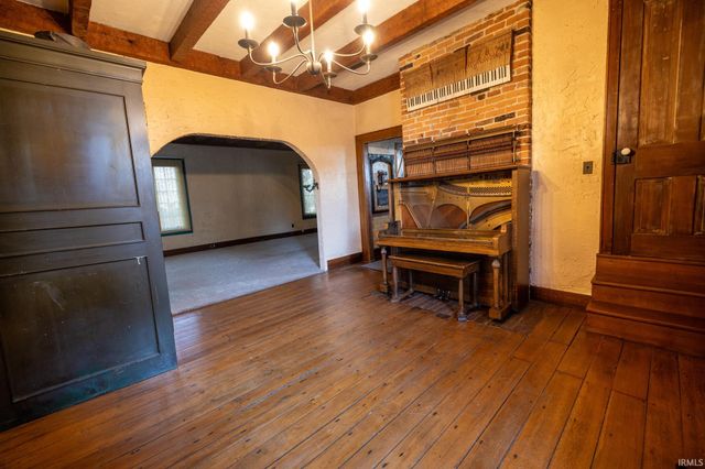 5984 E 325 S, Peru, IN 46970