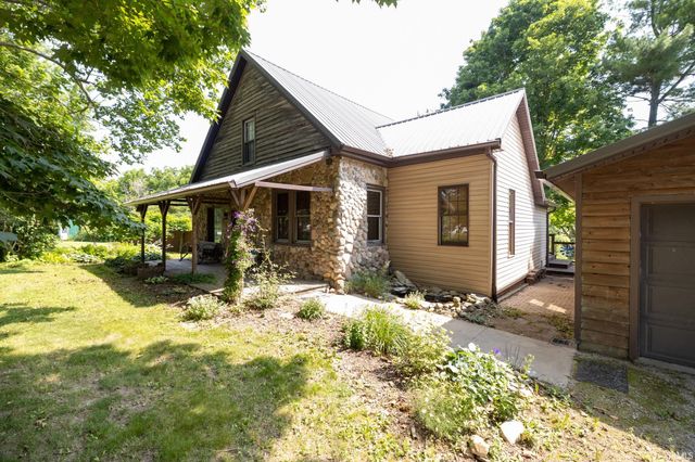 5984 E 325 S, Peru, IN 46970