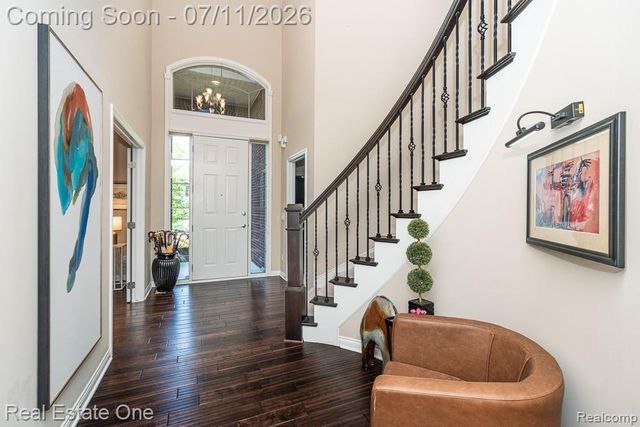 1067 Newgate Court, Oakland Charter Township, MI 48363