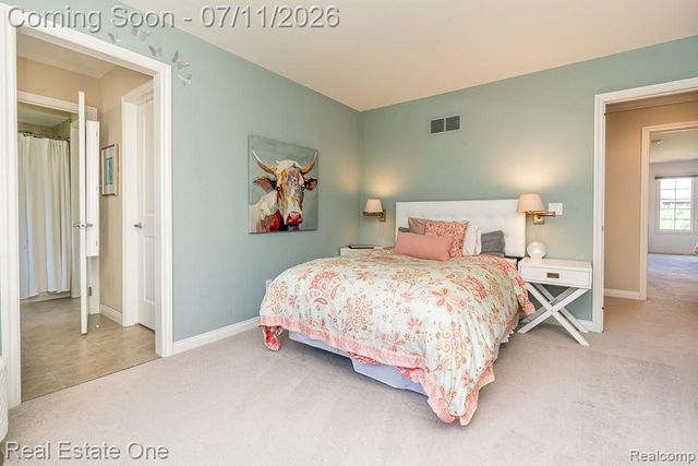 1067 Newgate Court, Oakland Charter Township, MI 48363
