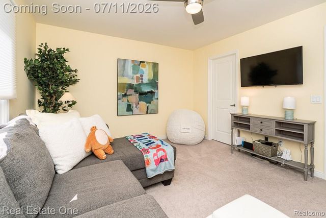 1067 Newgate Court, Oakland Charter Township, MI 48363
