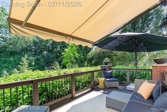 1067 Newgate Court, Oakland Charter Township, MI 48363