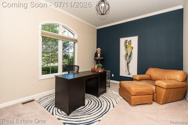 1067 Newgate Court, Oakland Charter Township, MI 48363