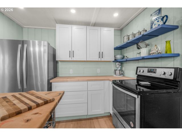 55314 ROSA Rd, Bandon, OR 97411