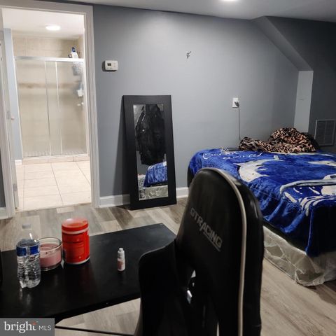 2 SENECA DR, Oxon Hill, MD 20745