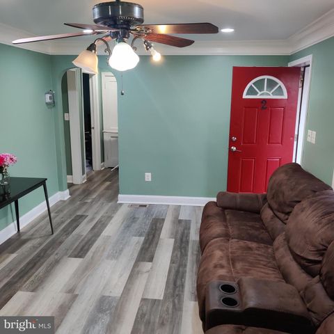 2 SENECA DR, Oxon Hill, MD 20745