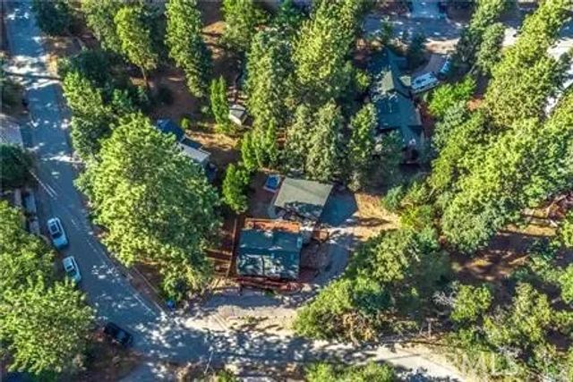 42962 Dogwood Drive, Big Bear Lake, CA 92315