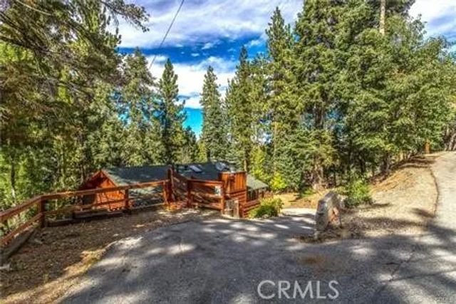 42962 Dogwood Drive, Big Bear Lake, CA 92315
