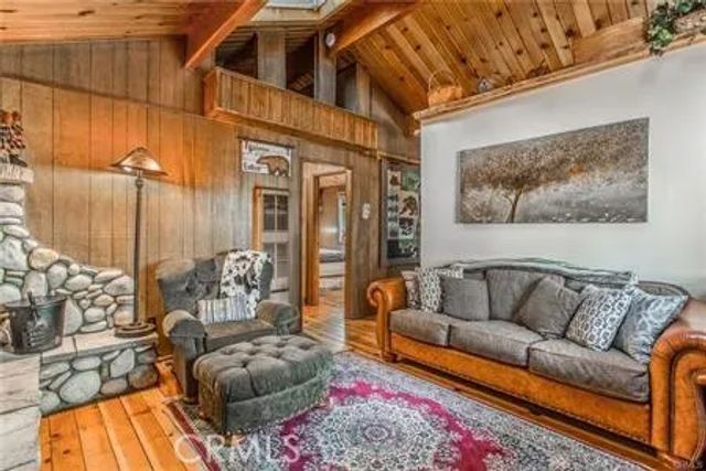 42962 Dogwood Drive, Big Bear Lake, CA 92315