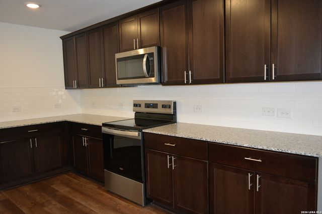 1032 ORIOLE WAY, Marion, TX 78124