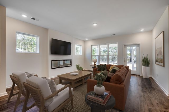 3073 Claredon St, Longs, SC 29568