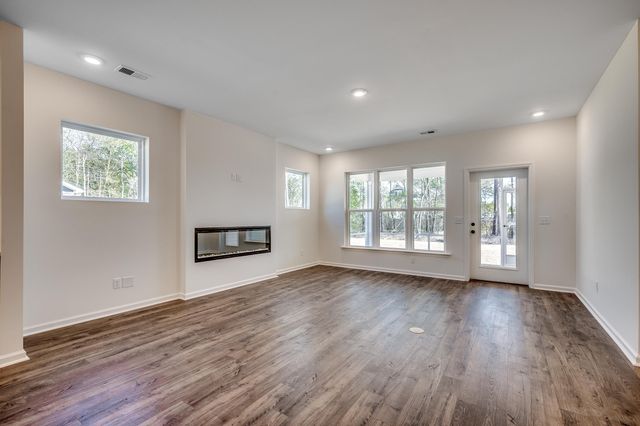 3073 Claredon St, Longs, SC 29568
