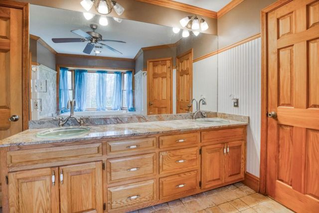 2720 Bay Ridge Drive, Loganville, GA 30052