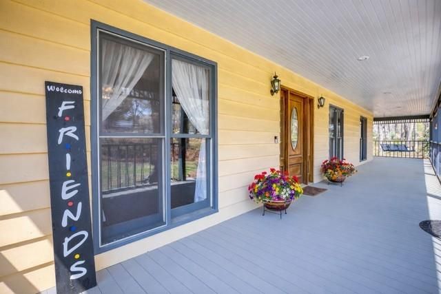 2720 Bay Ridge Drive, Loganville, GA 30052