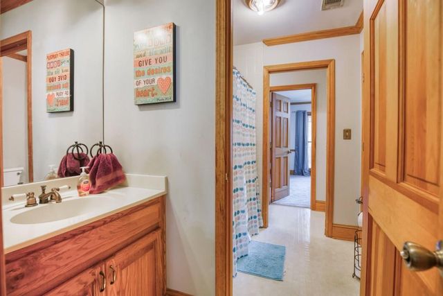 2720 Bay Ridge Drive, Loganville, GA 30052