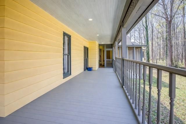 2720 Bay Ridge Drive, Loganville, GA 30052