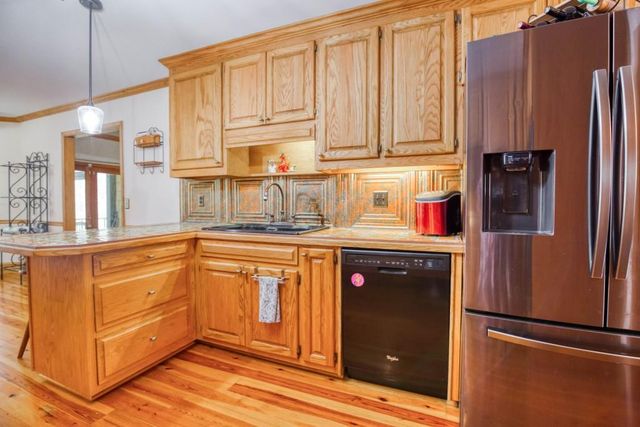 2720 Bay Ridge Drive, Loganville, GA 30052