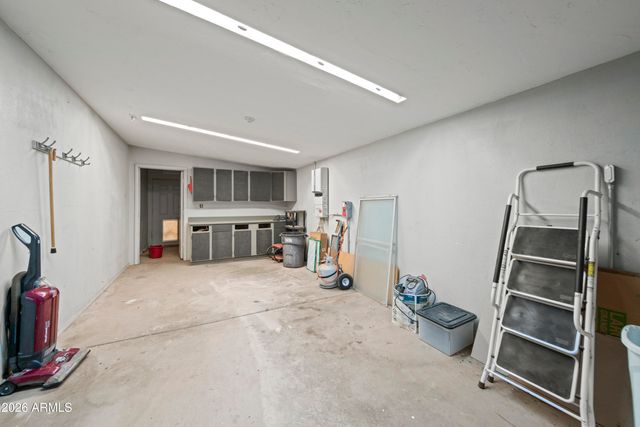 317 PERETZ Circle, Morristown, AZ 85342