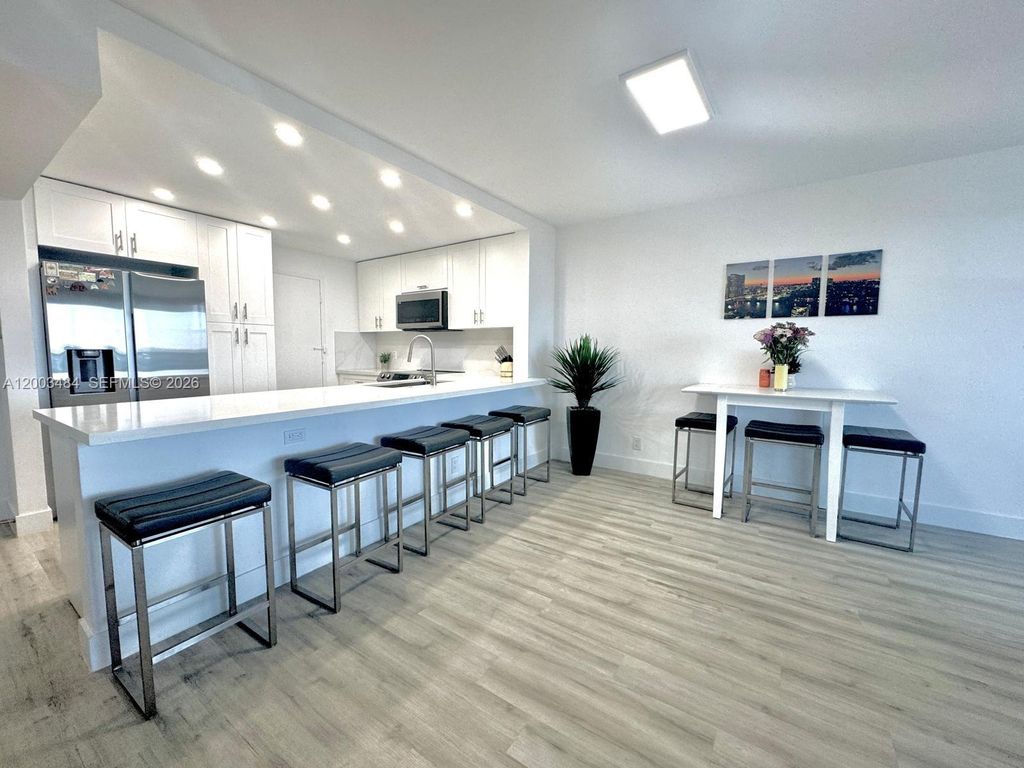 3800 S Ocean Dr 1812, Hollywood, FL 33019