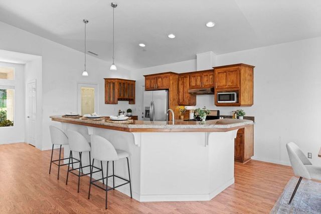 15615 Vista Vicente Drive 18, Ramona, CA 92065