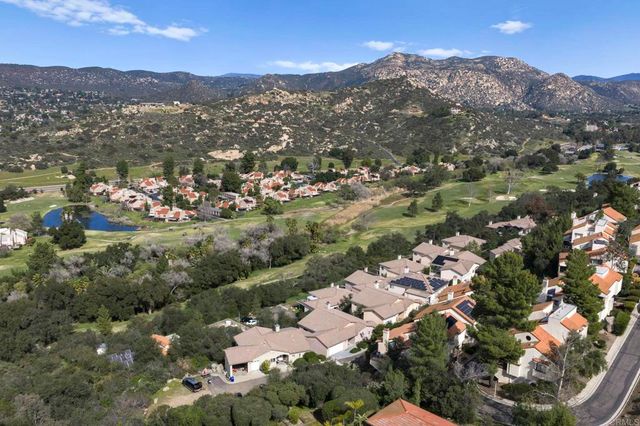 15615 Vista Vicente Drive 18, Ramona, CA 92065