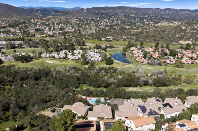 15615 Vista Vicente Drive 18, Ramona, CA 92065